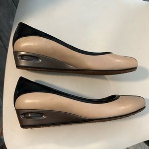 Like new Cole Haan wedges with Nike Air soles